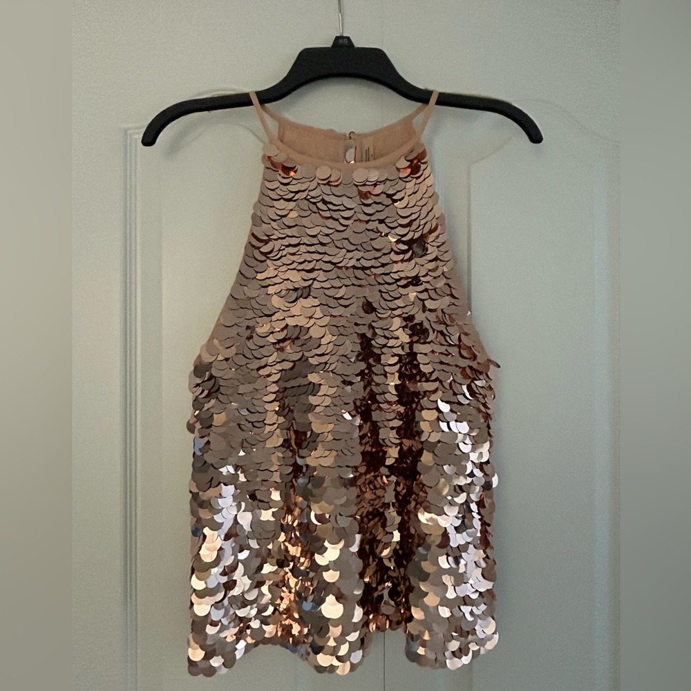 RAMY BROOK New York
Sequence Holiday Top
Light Peach/Pink
Size S/P